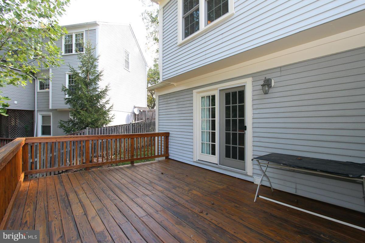 11320 Classical Lane Silver Spring, MD 20901 - Photo 28 of 30 Exterior (Rear)