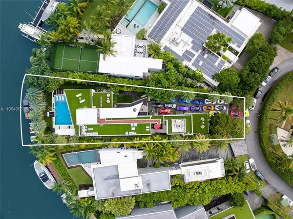 $95,000 | 528 Lakeview Court, Miami Beach, FL 33140