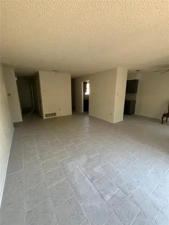 $2,095 | 4925 Greenslope Drive, Unit C, Abilene, TX 79606