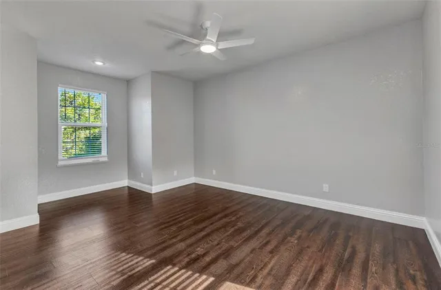 a view of backyard of the house