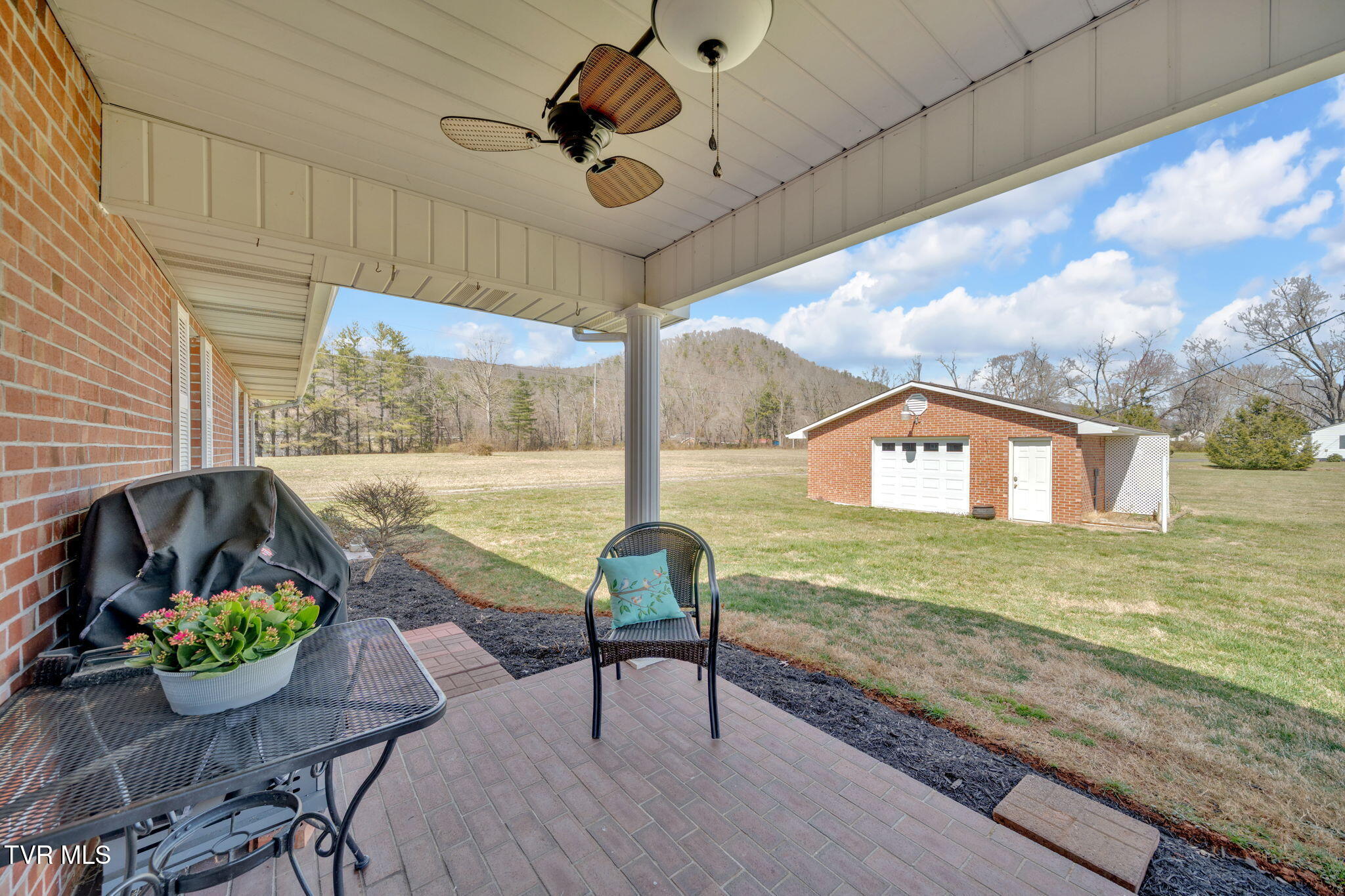 520 Lyle Road Erwin, TN 37650 - Photo 25 of 41 29-web-or-mls-DSC04747