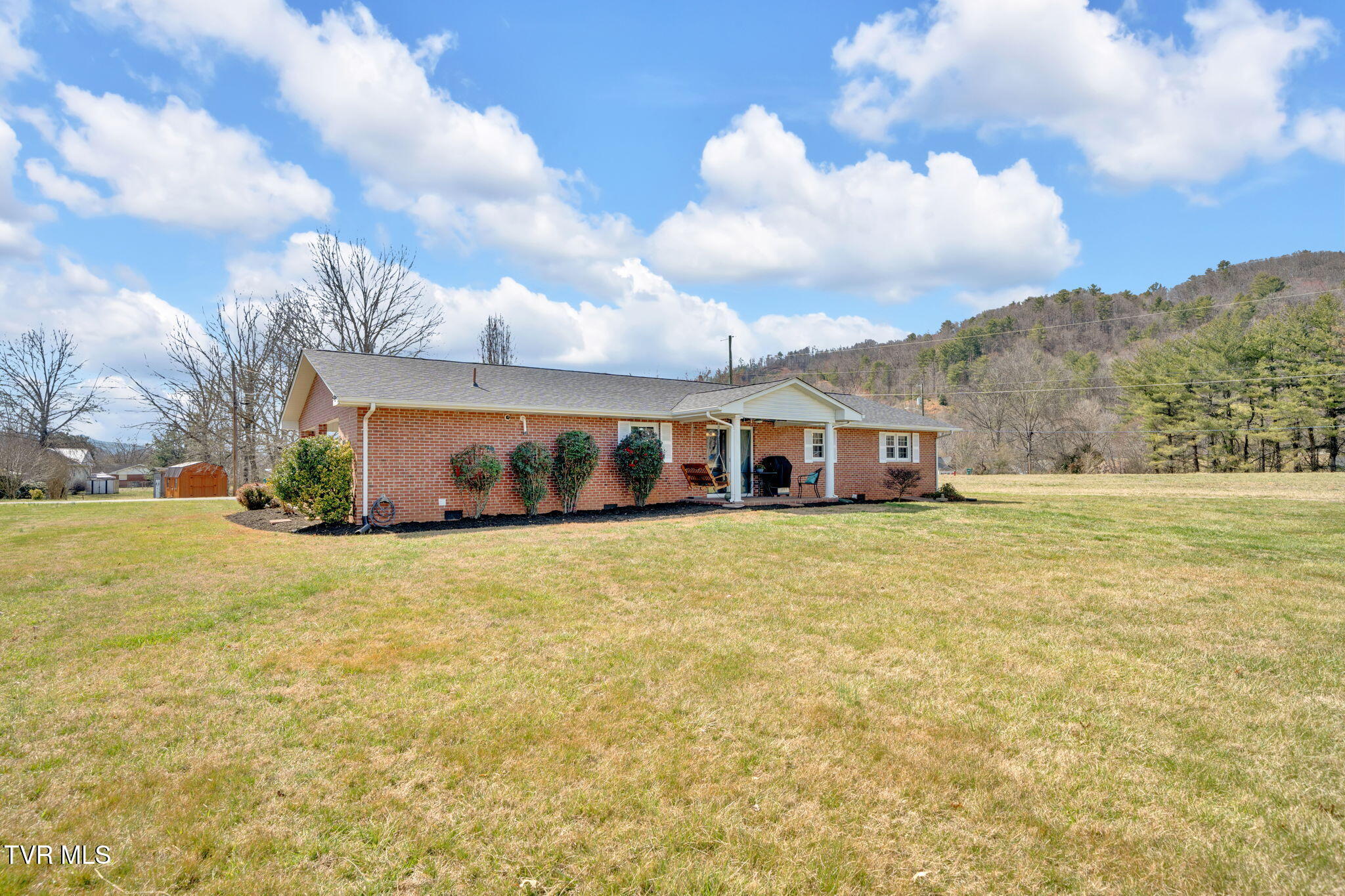 520 Lyle Road Erwin, TN 37650 - Photo 28 of 41 32-web-or-mls-DSC04756