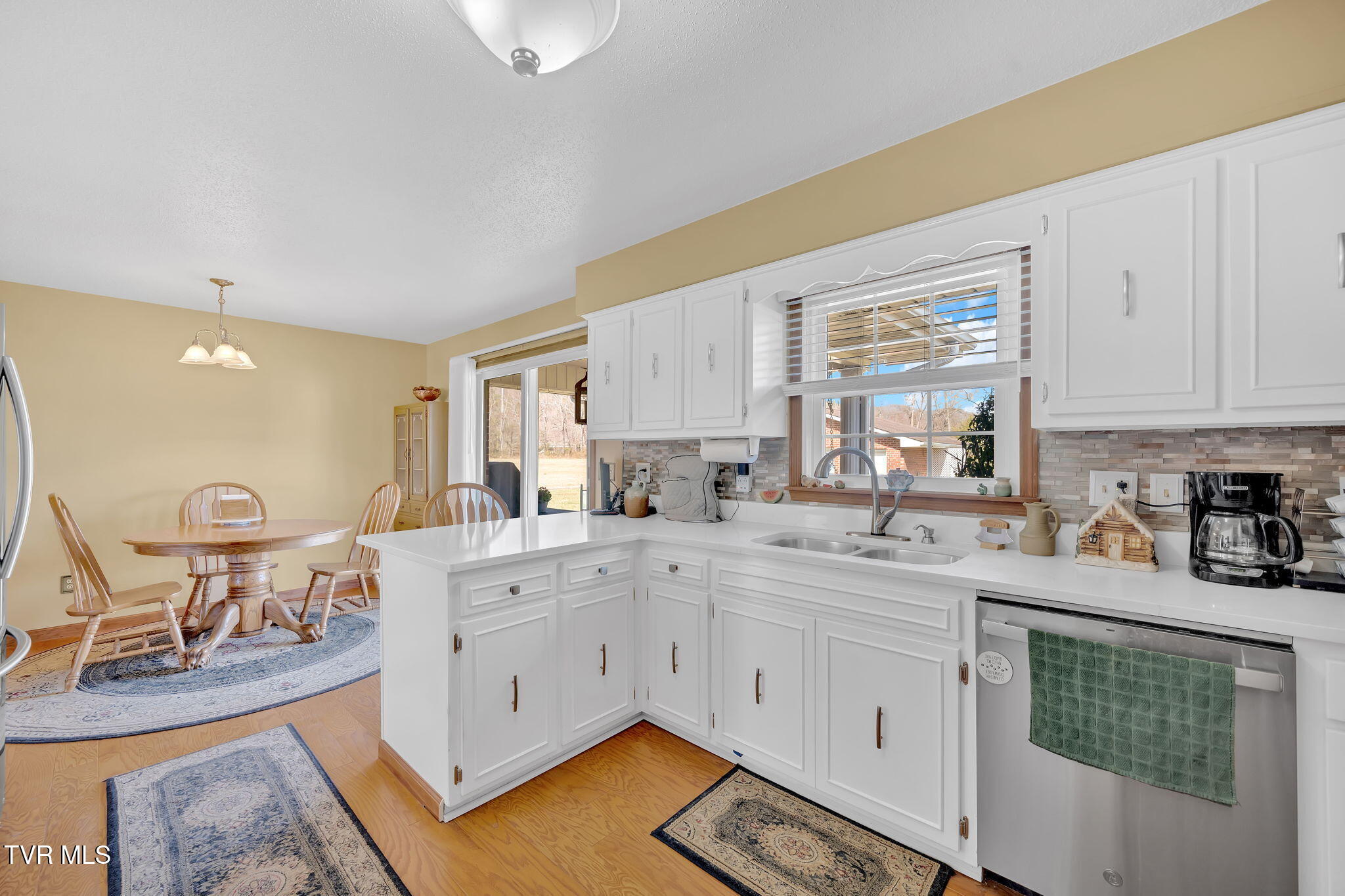 520 Lyle Road Erwin, TN 37650 - Photo 6 of 41 10-web-or-mls-DSC04681