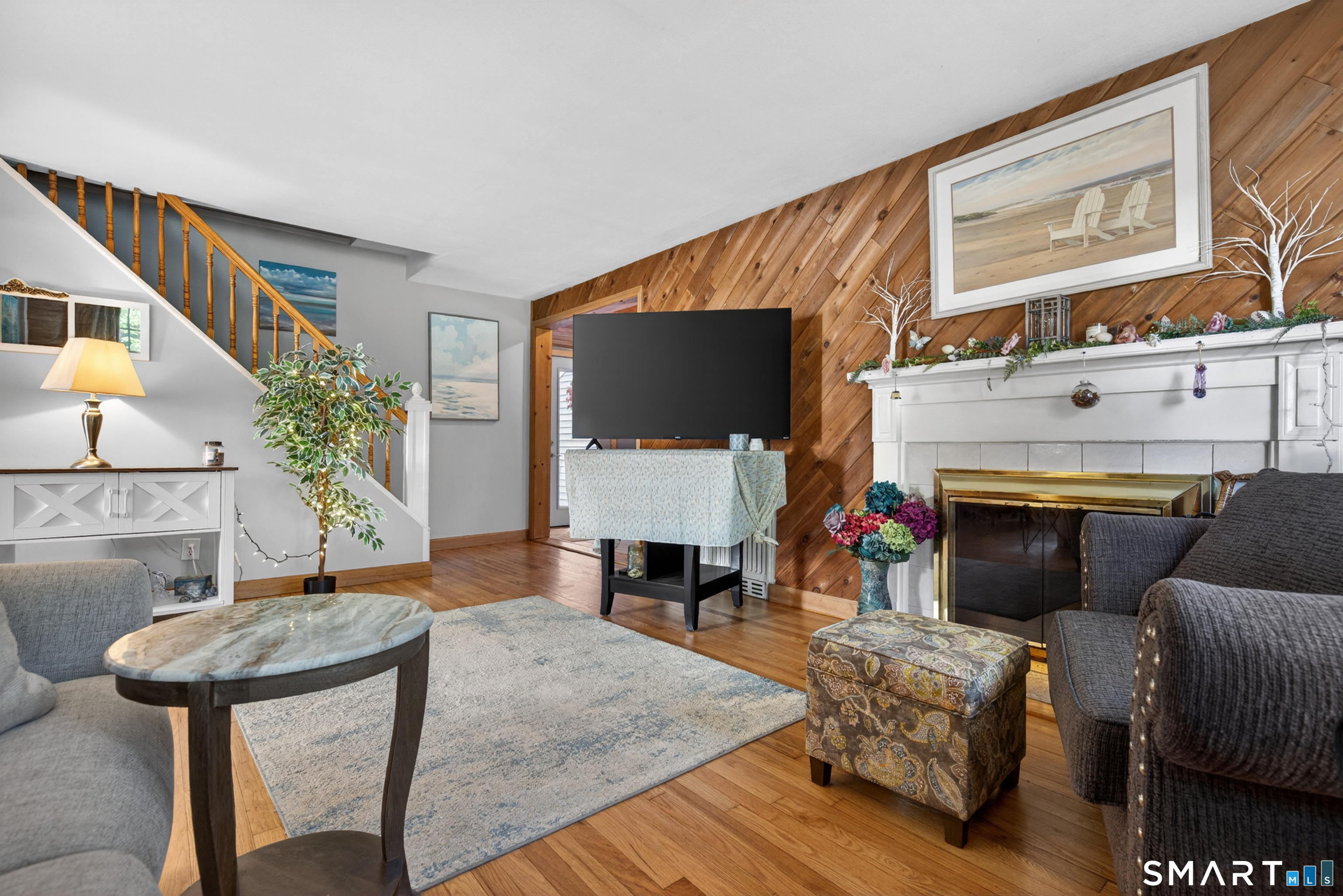 37 Dunbar Road Milford, CT 06460 - Photo 4 of 34
