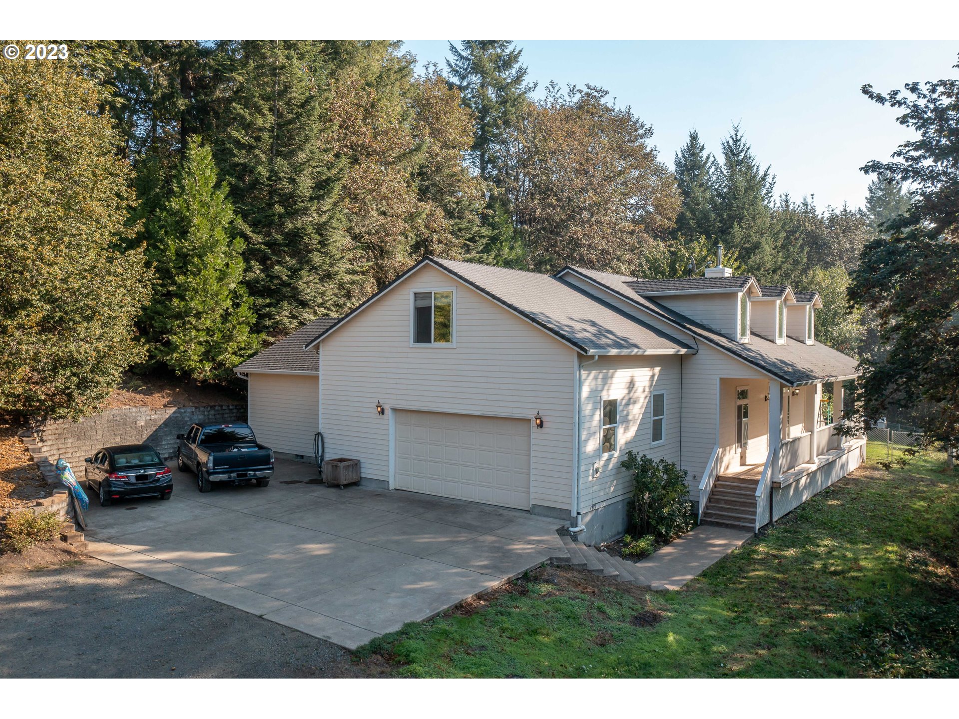 37549 Wallace Creek Road Springfield, OR 97478 - Photo 1 of 48 Gallery Image 1