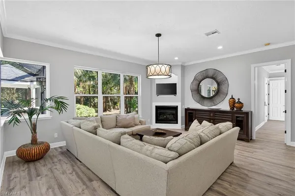 $2,599,000 | 4075 1st Avenue Southwest, Naples, FL 34119