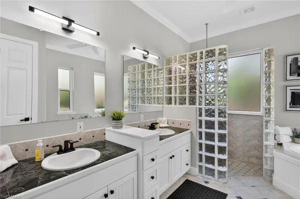 $2,599,000 | 4075 1st Avenue Southwest, Naples, FL 34119