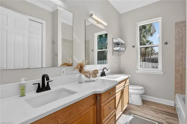 $2,599,000 | 4075 1st Avenue Southwest, Naples, FL 34119