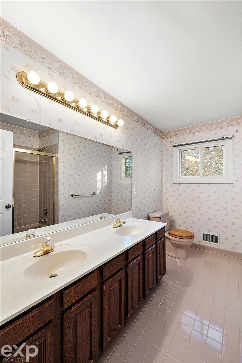1579 Lomas Verdes Rochester Hills, MI 48306 - Photo 62 of 64
