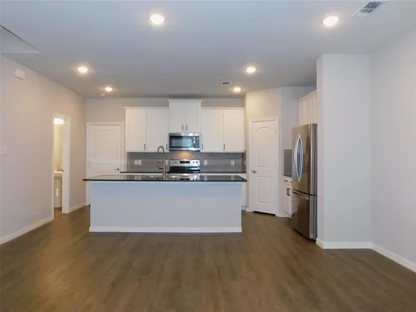 $1,995 | 2229 Davenport Drive, Denton, TX 76207