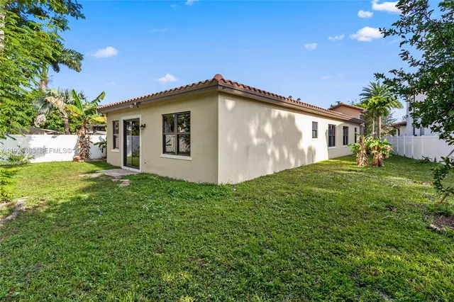 $3,600 | 3560 West 88th Street, Unit 3560, Hialeah, FL 33018