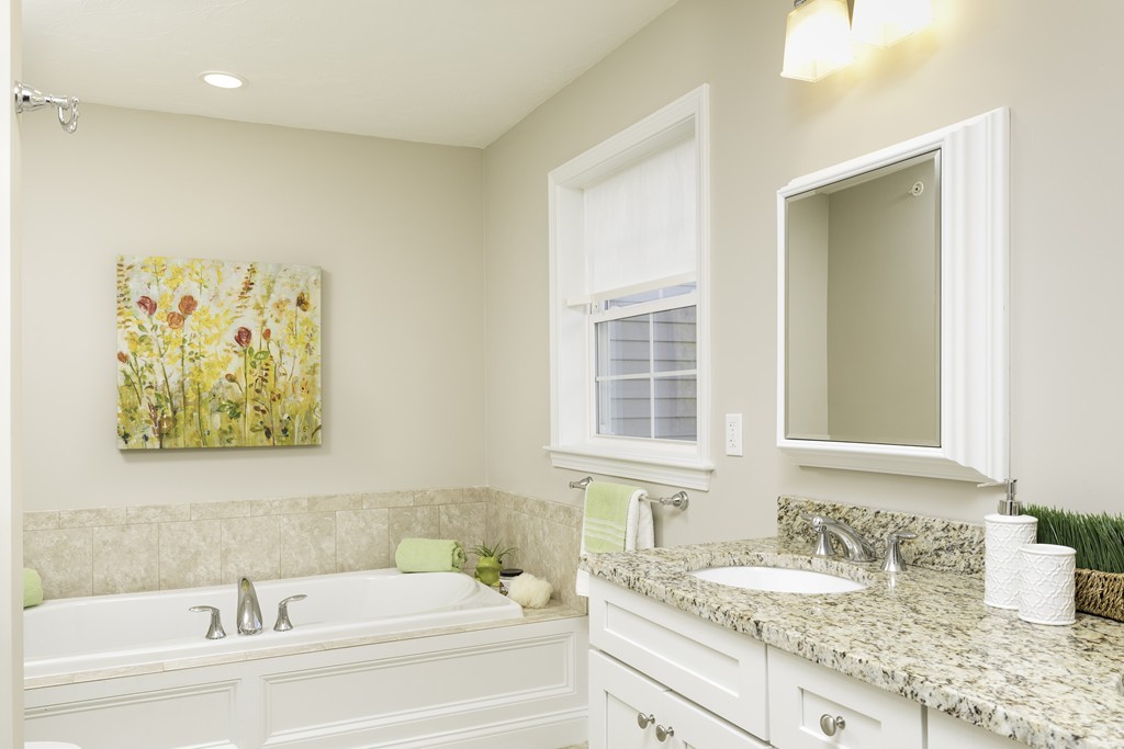 60 Compass Point, Unit 60 North Andover, MA 01845 - Photo 14 of 28 Gallery Image 14