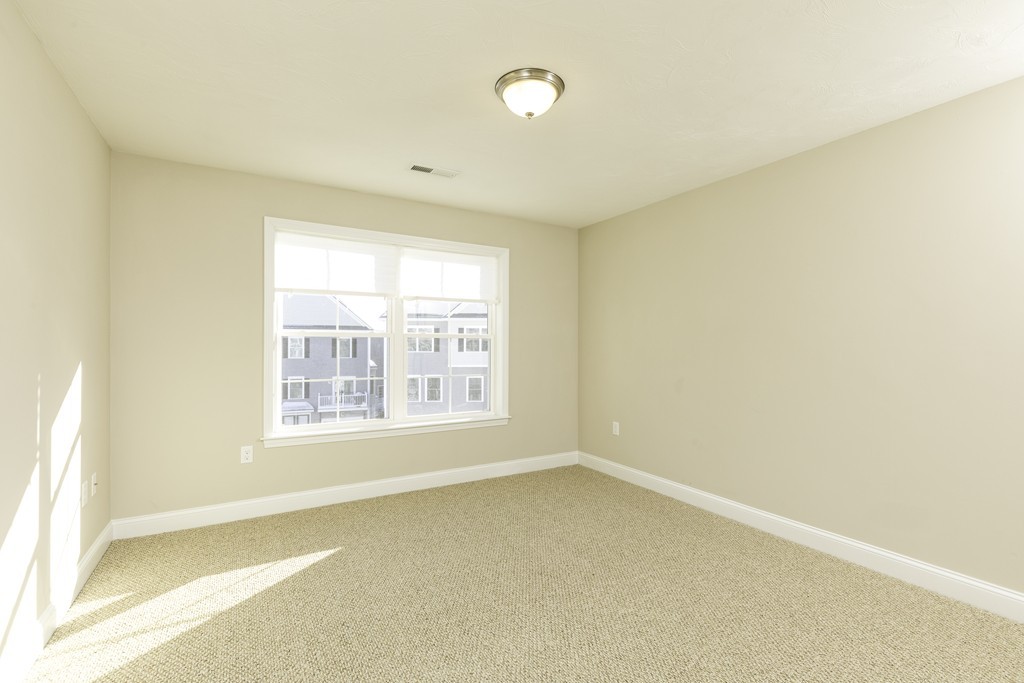 60 Compass Point, Unit 60 North Andover, MA 01845 - Photo 17 of 28 Gallery Image 17