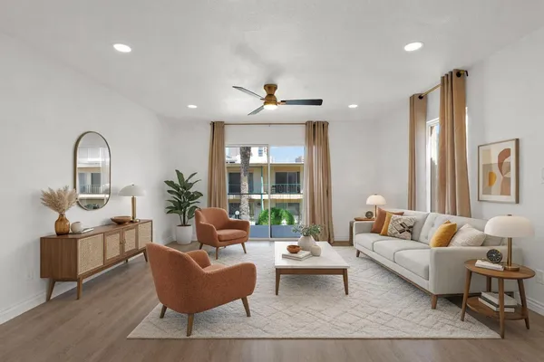 $2,900 | 3655 North 5th Avenue, Unit 212, Phoenix, AZ 85013