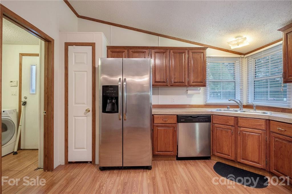 1602 Ratchford Road Dallas, NC 28034 - Photo 8 of 38 Gallery Image 8