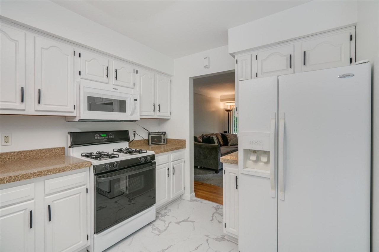 50601 Sass Road Chesterfield, MI 48047 - Photo 7 of 28