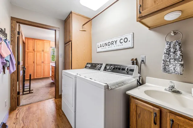 $454,000 | W770 Meadow Lane, Fountain City, WI 54629