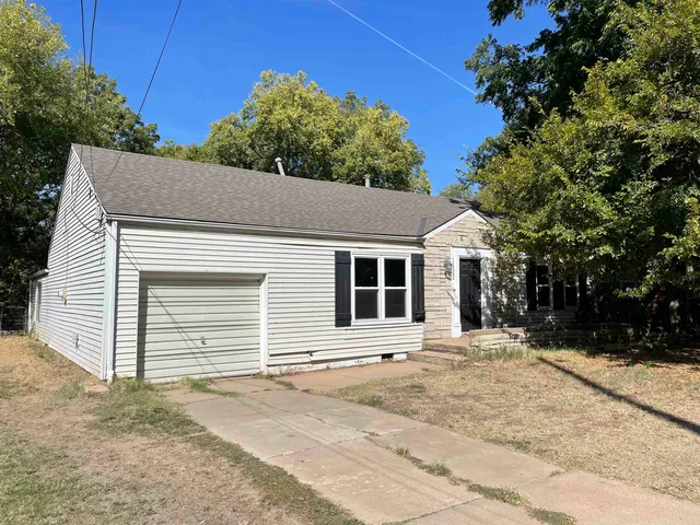 $160,000 | 1432 West 20th Street North, Wichita, KS 67203