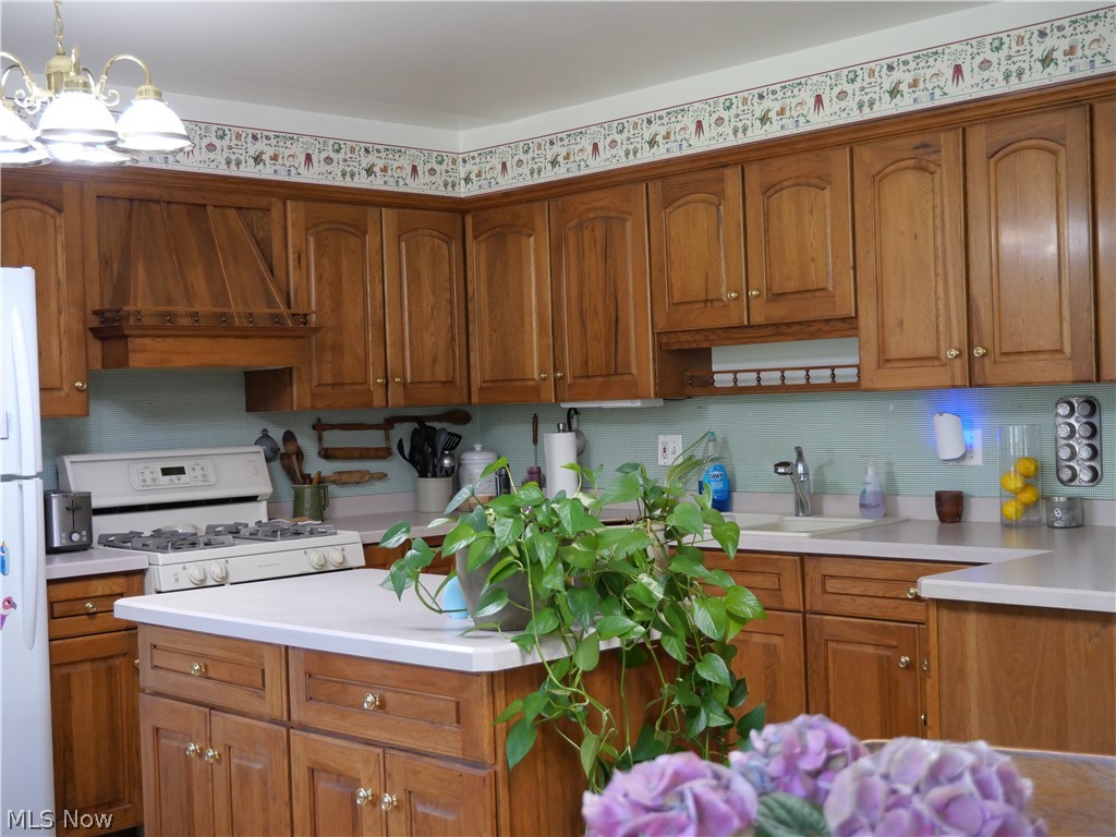 37460 Giles Road Grafton, OH 44044 - Photo 7 of 31