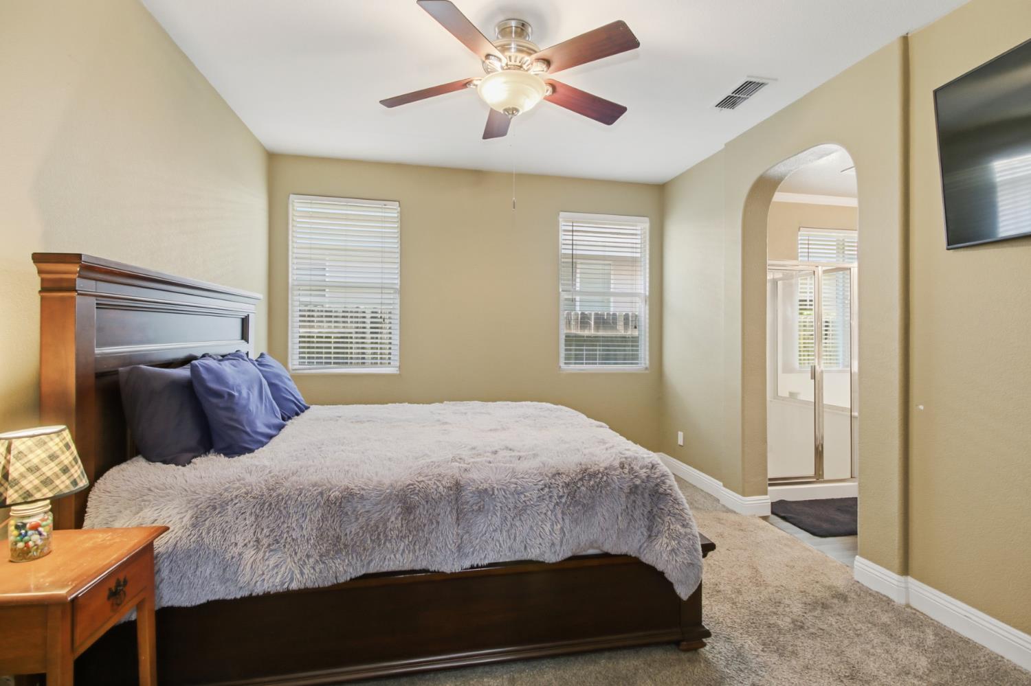 1893 Acari Avenue Sacramento, CA 95835 - Photo 20 of 48