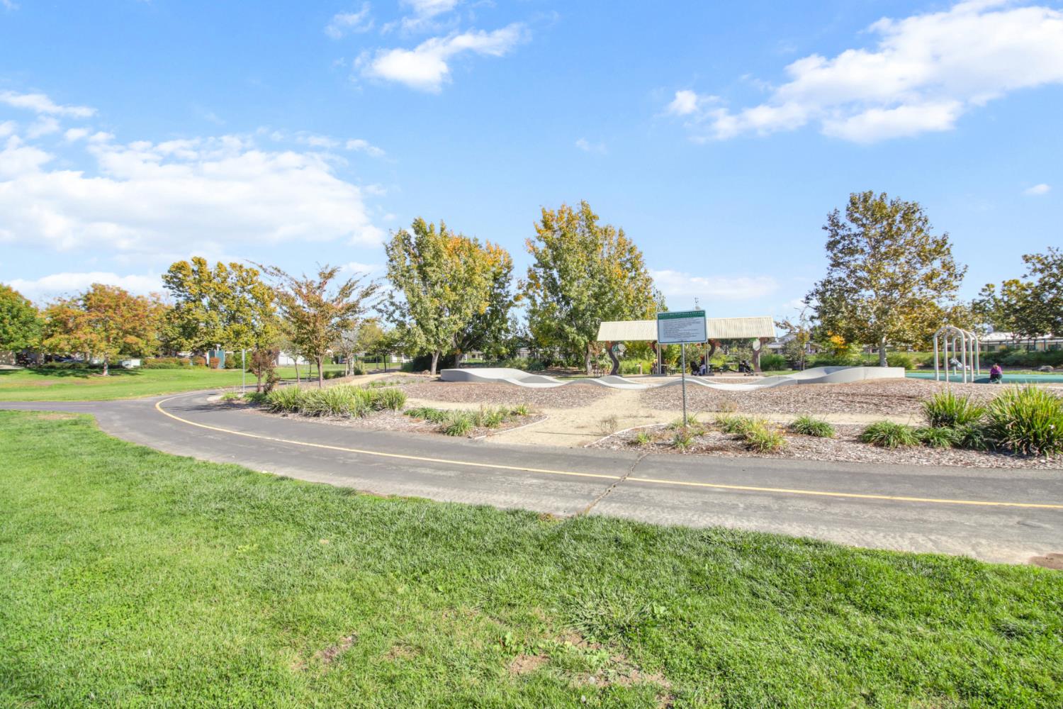 1893 Acari Avenue Sacramento, CA 95835 - Photo 40 of 48