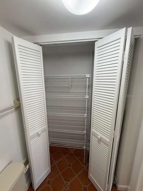 5333 Vineland Road, Unit 101 Orlando, FL 32811 - Photo 17 of 19 a view of a bathroom