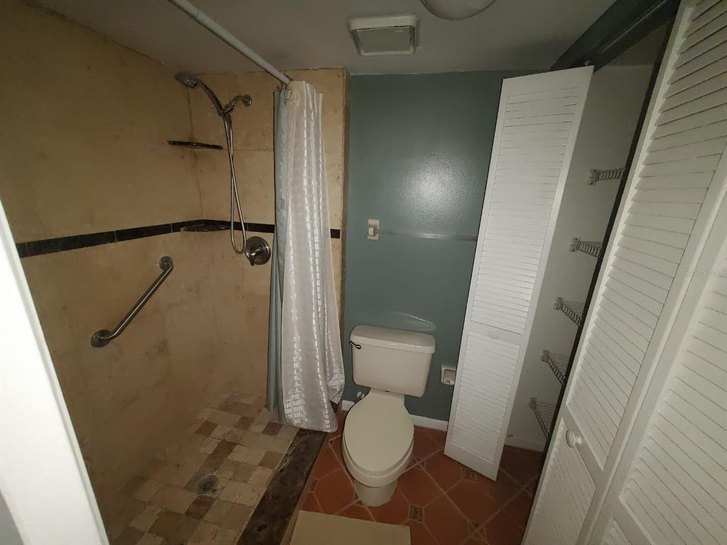 5333 Vineland Road, Unit 101 Orlando, FL 32811 - Photo 9 of 12