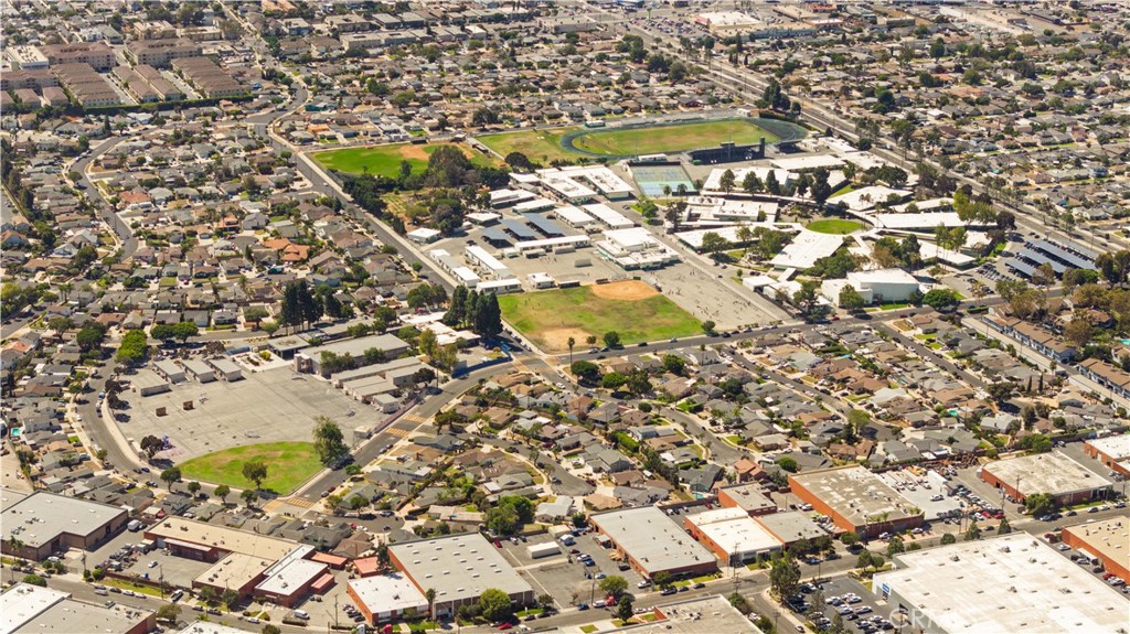 23238 Marigold Avenue Torrance, CA 90502 - Photo 38 of 38 view of city