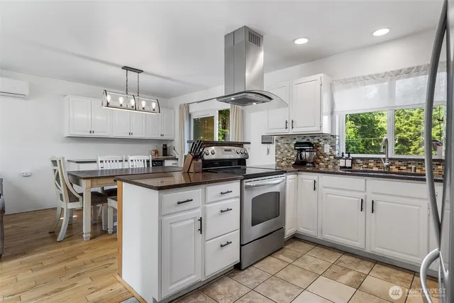 $625,000 | 443 Beef Creek Lane Northwest, Seabeck, WA 98380