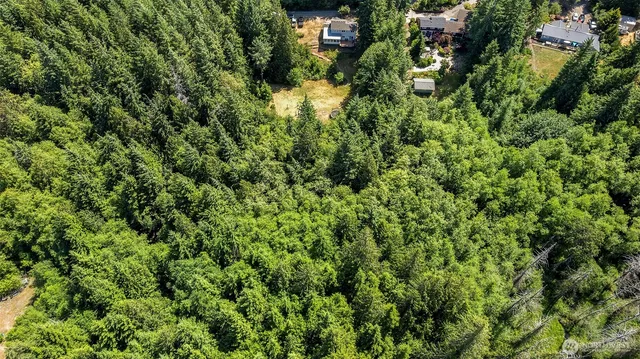 $625,000 | 443 Beef Creek Lane Northwest, Seabeck, WA 98380