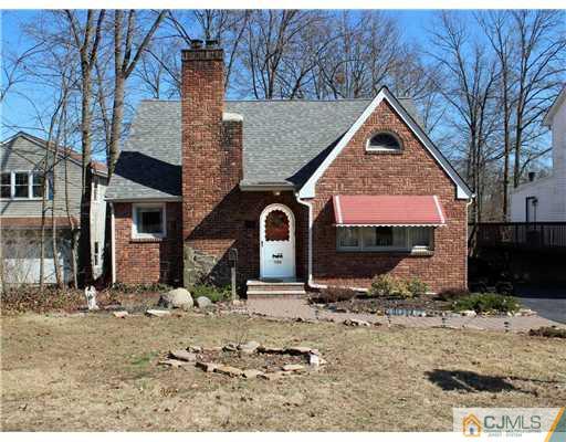 156 Kimberly Road Colonia, NJ 07067 - Photo 8 of 25 Gallery Image 8