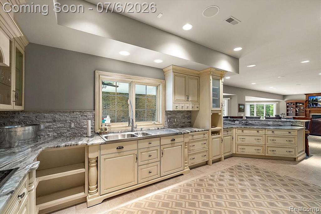4650 Gatehouse Court Rochester, MI 48306 - Photo 55 of 78
