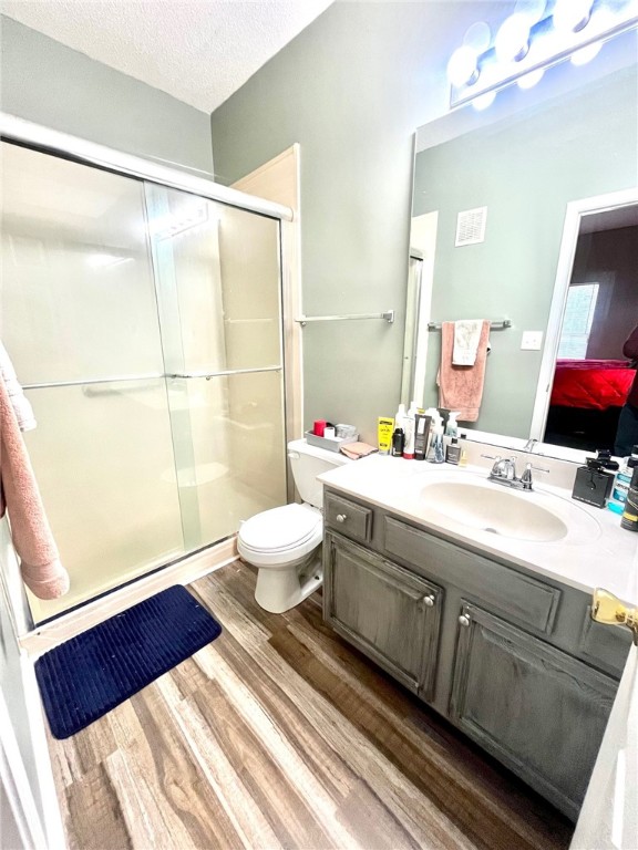 160 Wexford Drive, Unit 201 Anderson, SC 29621 - Photo 11 of 18 Main Bath