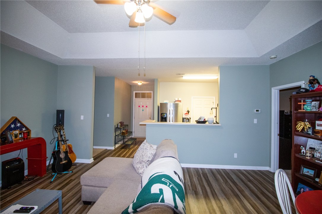 160 Wexford Drive, Unit 201 Anderson, SC 29621 - Photo 8 of 18 Living Room