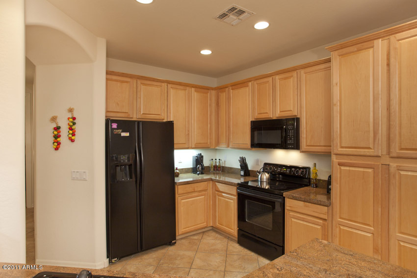 11512 East Raintree Drive Scottsdale, AZ 85255 - Photo 7 of 24 kitchen