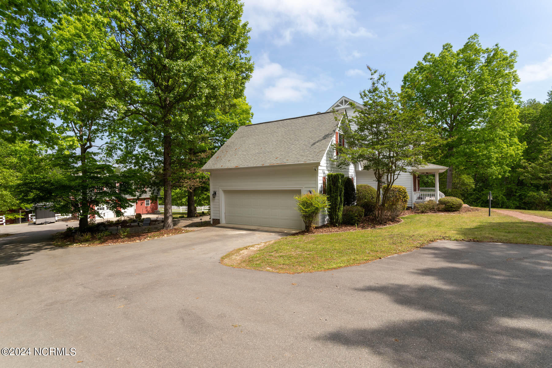 195 Shagbark Road West End, NC 27376 - Photo 40 of 60 garage