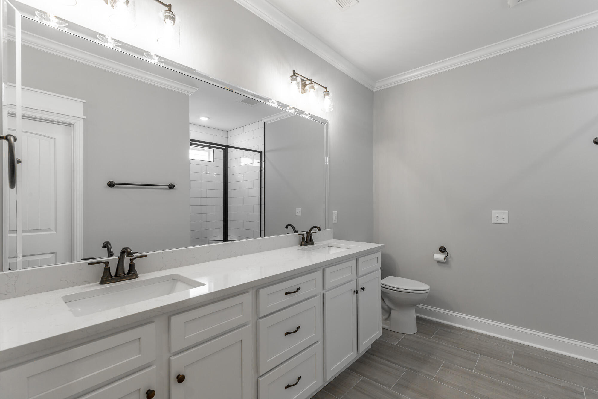 1036 Silverpine Drive Chattanooga, TN 37421 - Photo 33 of 53 Primary Bath