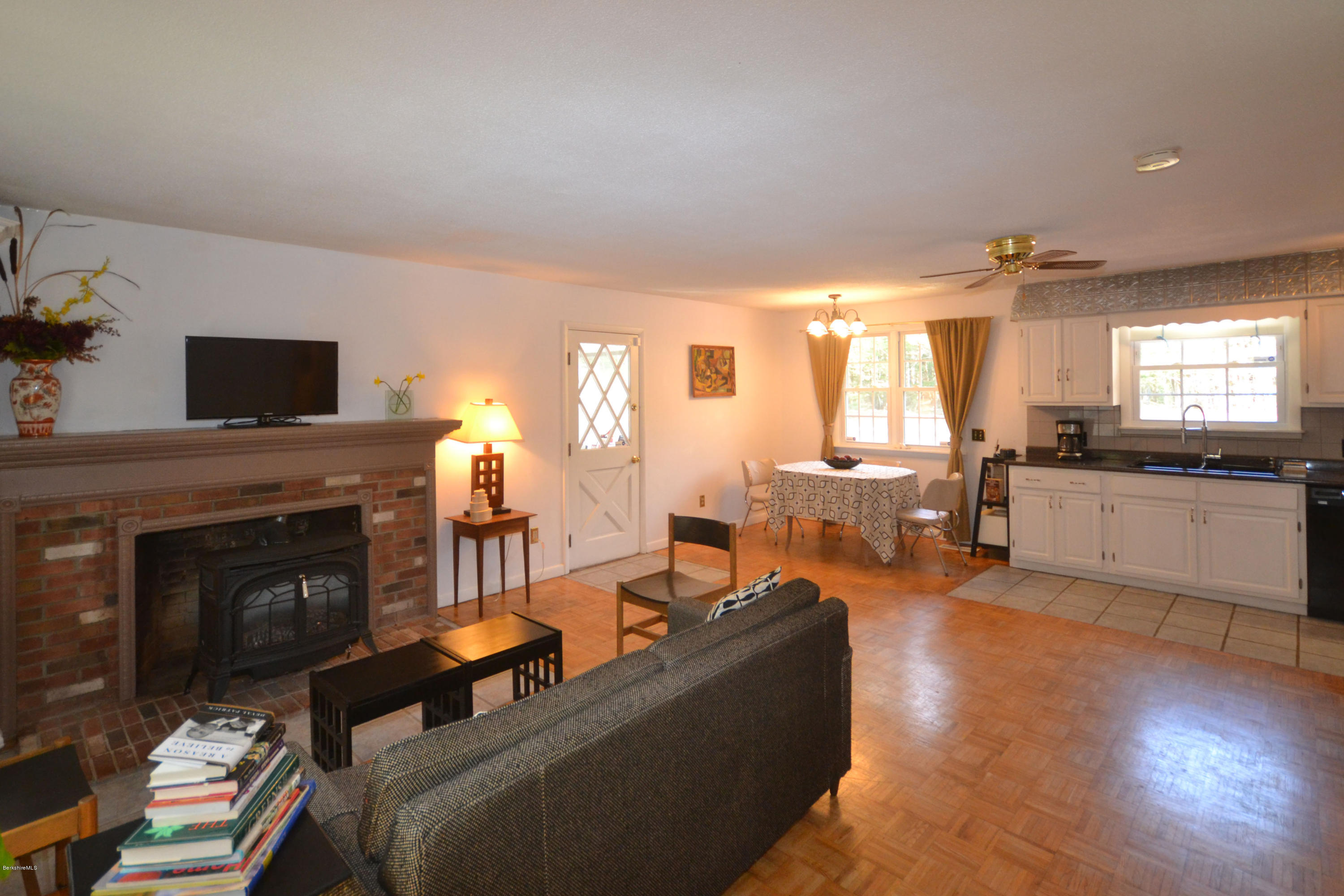 1283 Lovers Lane Road Washington, MA 01223 - Photo 3 of 31 Living/Dining