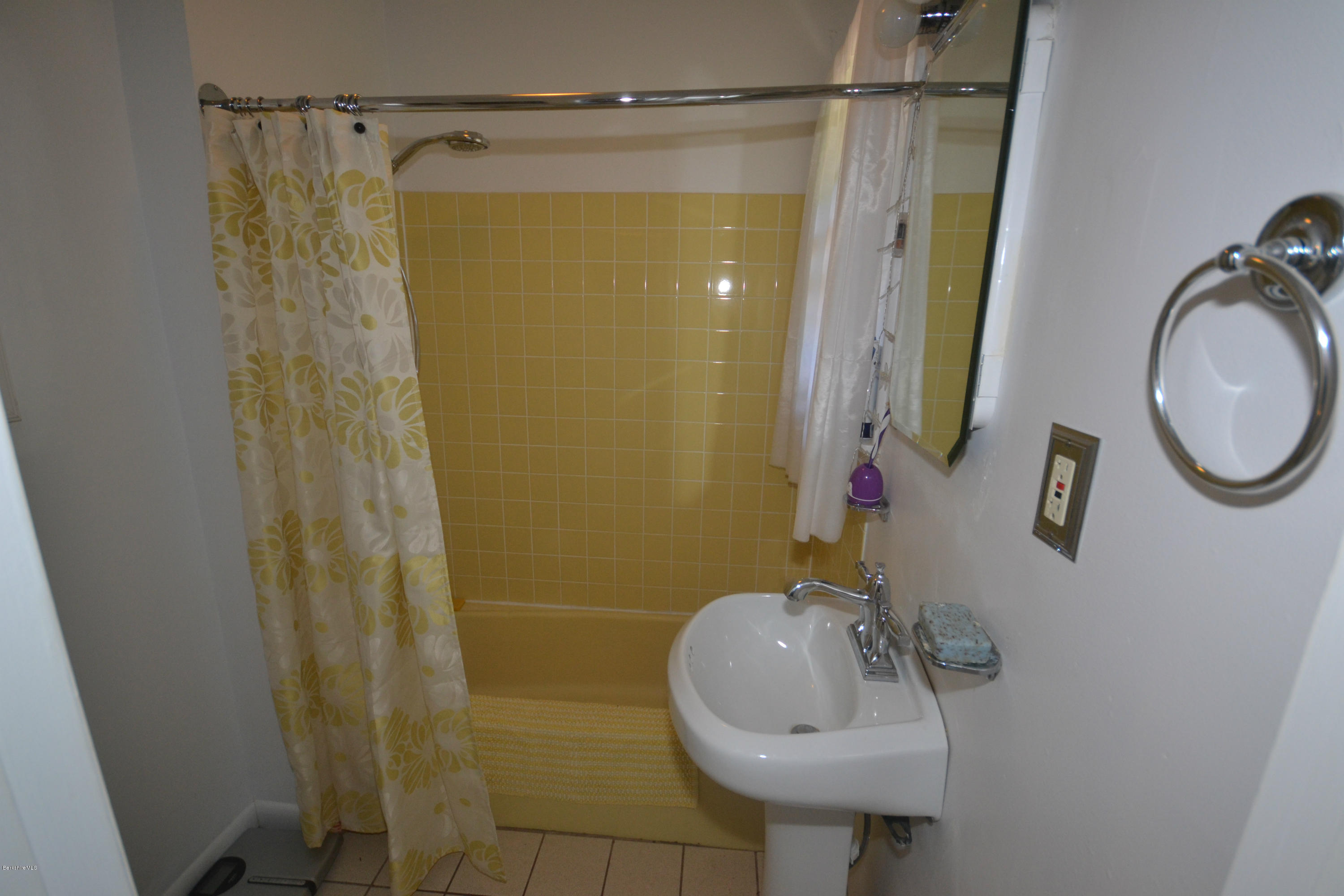 1283 Lovers Lane Road Washington, MA 01223 - Photo 10 of 31 DSC_0381