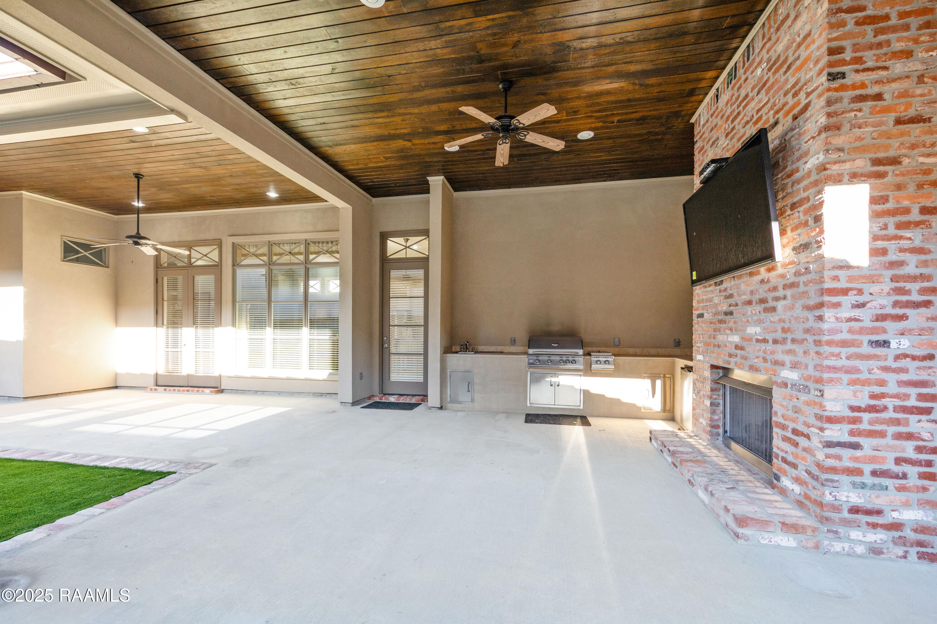112 Brickell Way Lafayette, LA 70508 - Photo 13 of 45 112Brickell-14