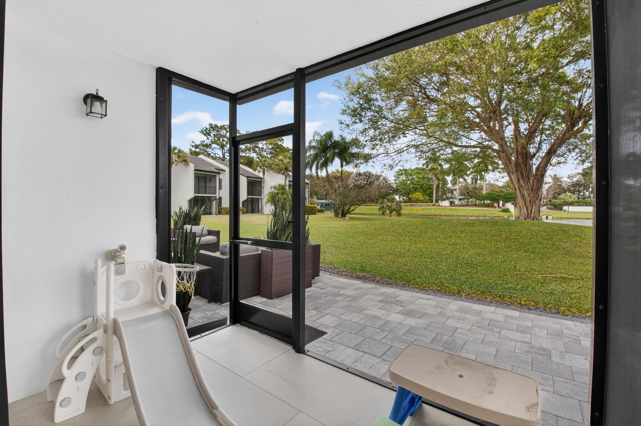 3207 Bridgewood Drive Boca Raton, FL 33434 - Photo 16 of 54 24-web-or-mls-DSC_9059