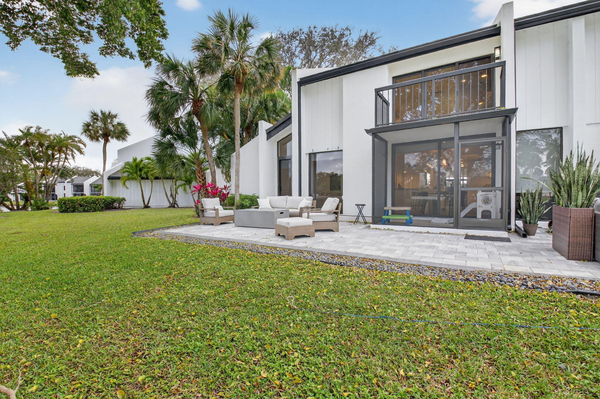 3207 Bridgewood Drive Boca Raton, FL 33434 - Photo 17 of 54 26-web-or-mls-DSC_9069