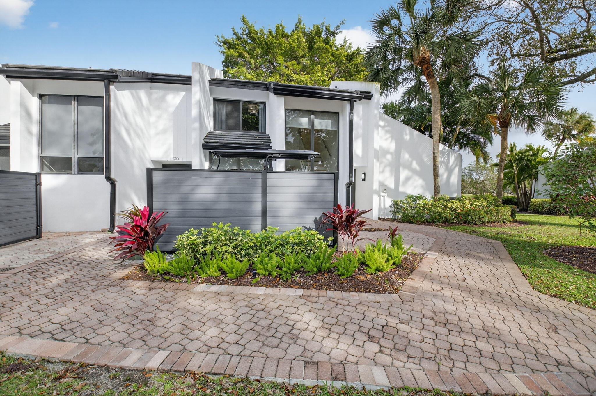 3207 Bridgewood Drive Boca Raton, FL 33434 - Photo 26 of 54 2-web-or-mls-DSC_8944