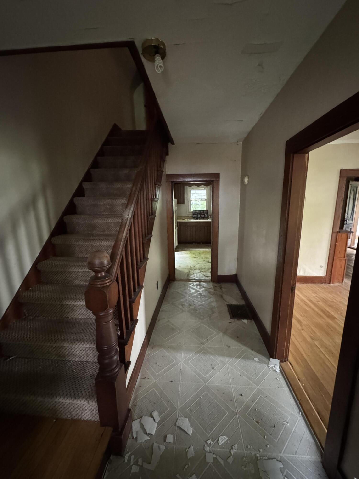 95 Eastern Avenue Augusta, ME 04330 - Photo 12 of 21 IMG_8356