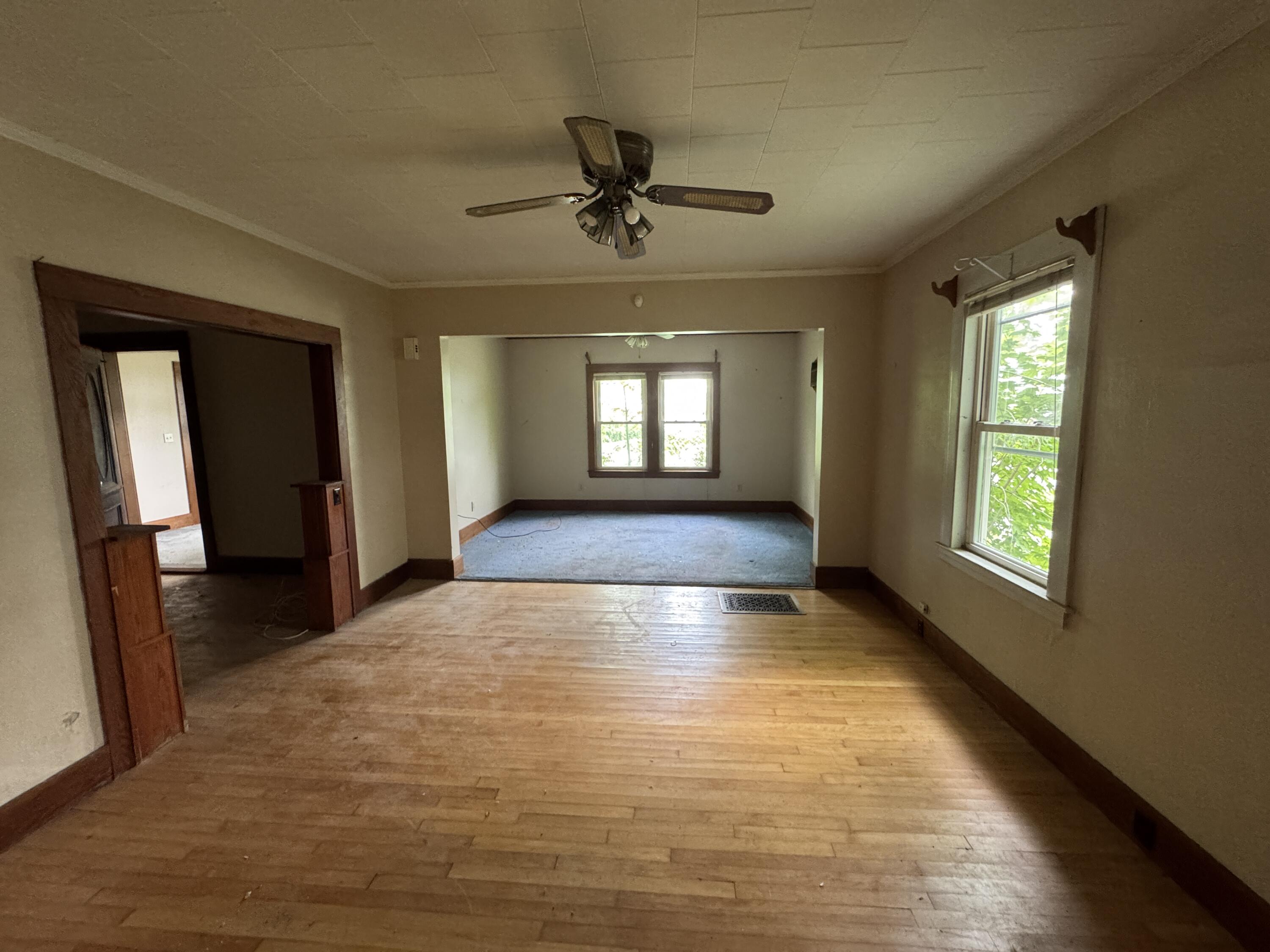 95 Eastern Avenue Augusta, ME 04330 - Photo 4 of 21 IMG_8357