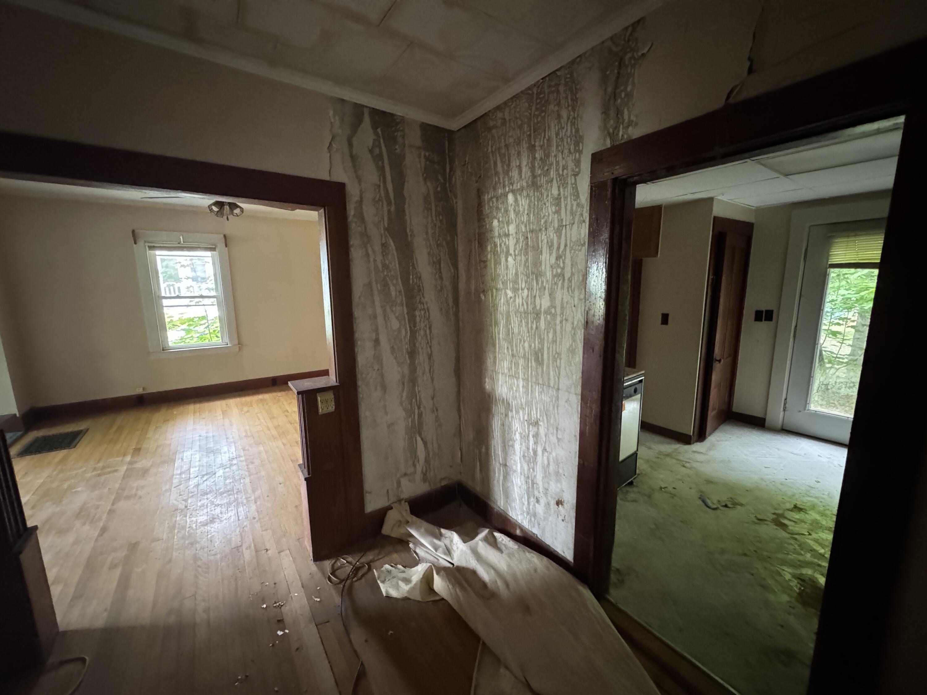 95 Eastern Avenue Augusta, ME 04330 - Photo 6 of 21 IMG_8364