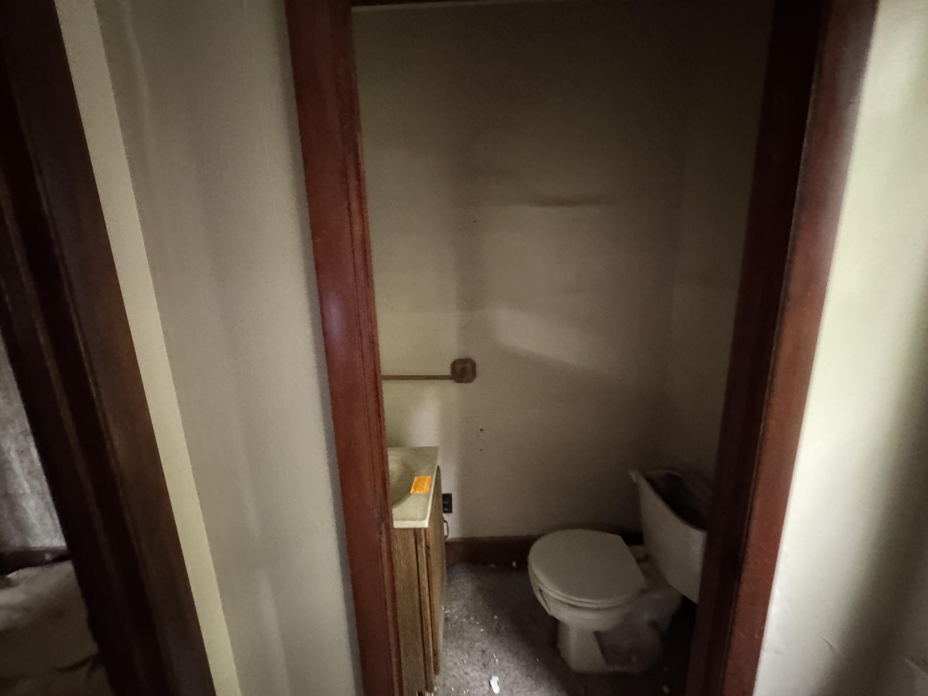 95 Eastern Avenue Augusta, ME 04330 - Photo 10 of 21 IMG_8363