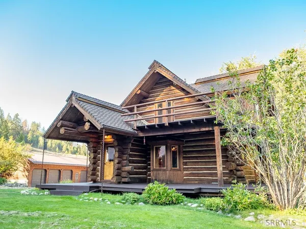 $2,000,000 | 261 4th Of July Creek Road, North Fork, ID 83466