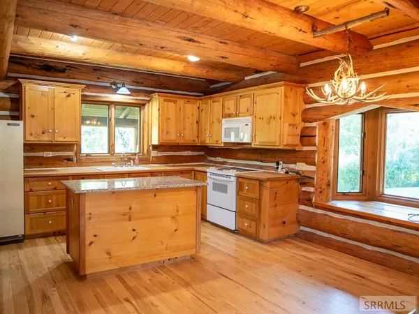 $2,000,000 | 261 4th Of July Creek Road, North Fork, ID 83466