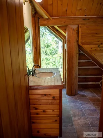 $2,000,000 | 261 4th Of July Creek Road, North Fork, ID 83466